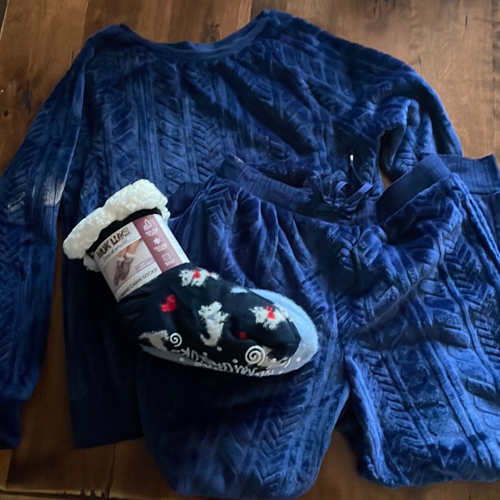 Cuddl Duds women’s pjs